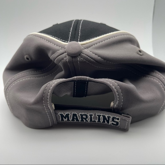 EUC Men’s MLB Miami Marlins Hat - Picture 4 of 6